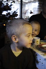 1226_40D_0095